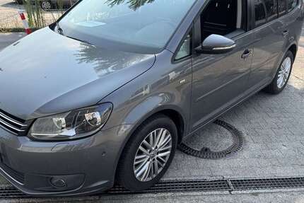 VW Touran 148.000 km 12.900 € Bad Krozingen 79189