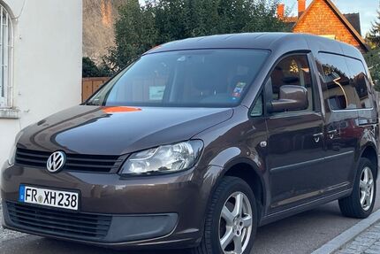 VW Caddy 98.400 km 9.500 &euro; Freiburg 79111