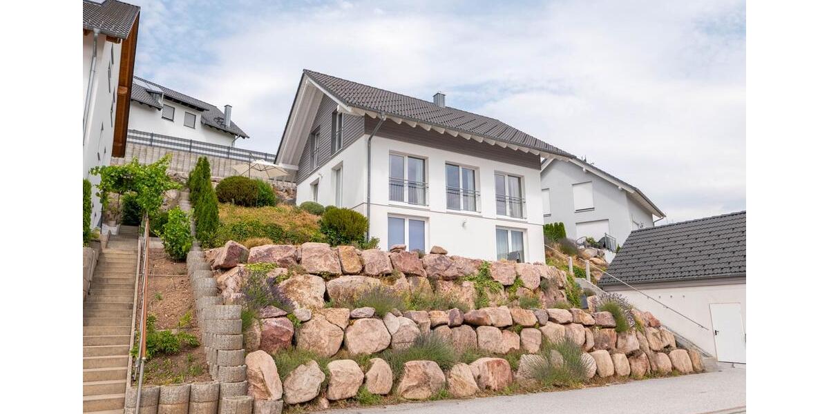 Einfamilienhaus Titisee-Neustadt Neustadt - 7 Zimmer, 145 m&sup2;, 689.000&euro; | Angebot:27194788