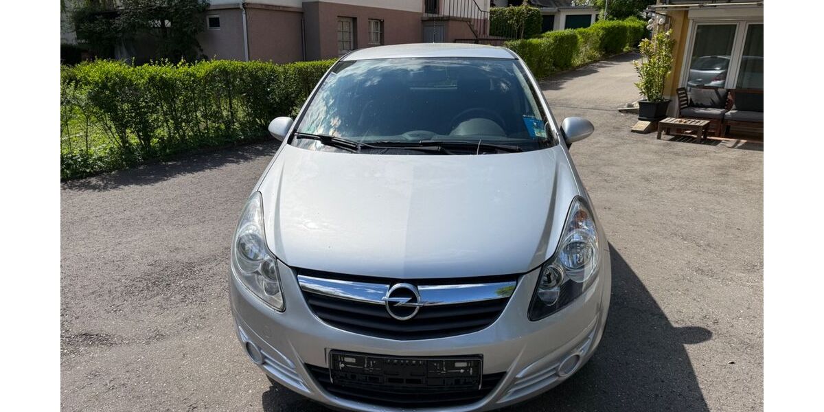 Opel Corsa 123.000 km 3.950 &euro; Freiburg 79104