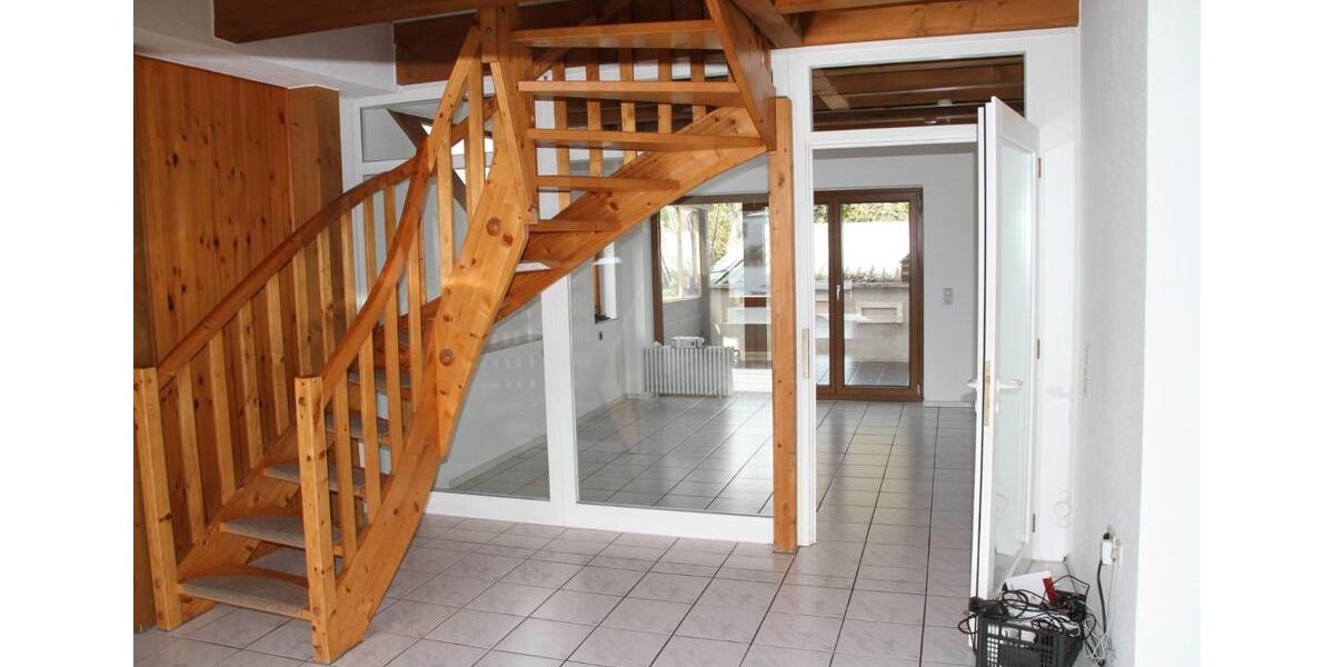 Maisonettenwohnung Schallstadt - 5 Zimmer, 160 m&sup2;, 1.600&euro; | Angebot:26039067