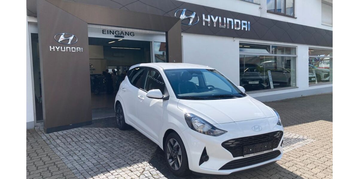 Hyundai i10 13.970 km 16.990 &euro; Emmendingen-Kollmarsreute 79312