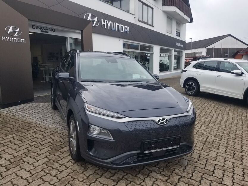 Hyundai KONA 34.150 km 22.490 € Emmendingen-Kollmarsreute 79312