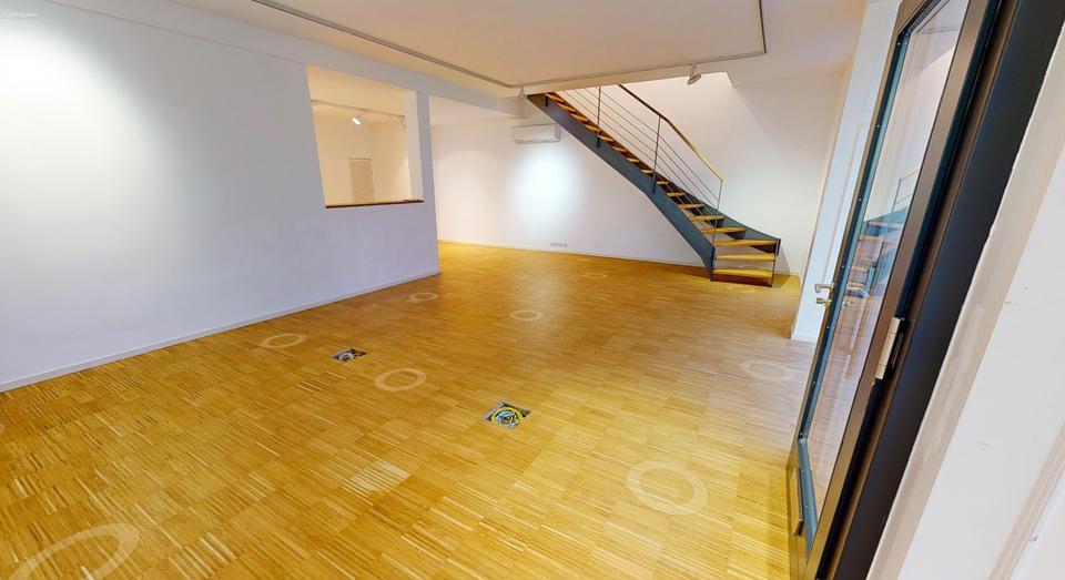 Büro mit Ladenlokal in prominenter Lage in der Freiburger Altstad zimmer