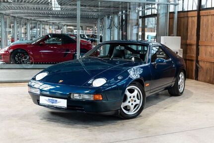 Porsche 928