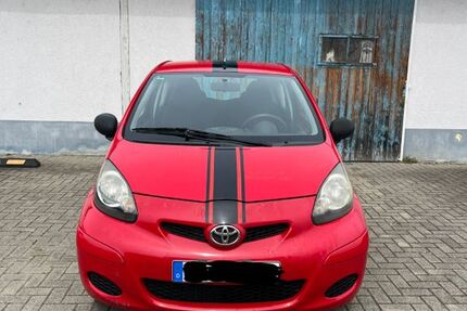 Toyota Aygo (X) 114.000 km 1.990 &euro; Freiburg 79108