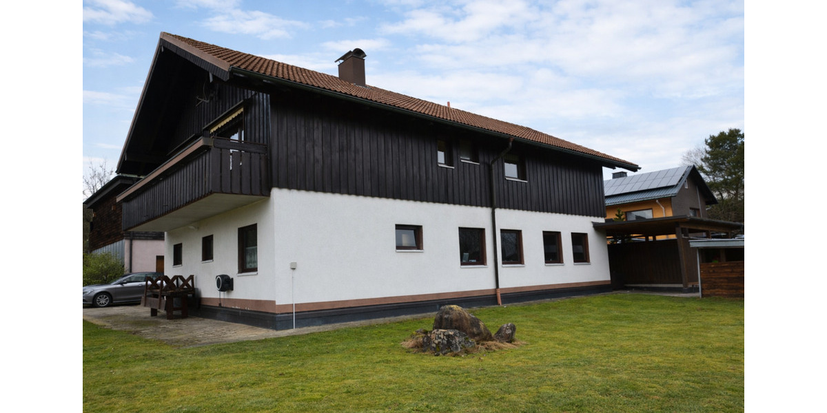 Einfamilienhaus Titisee-Neustadt Neustadt - 5 Zimmer, 160 m&sup2;, 420.000&euro; | Angebot:25173329