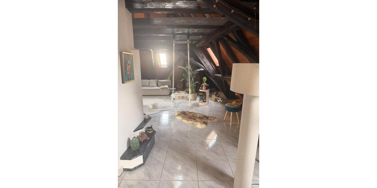 Maisonettenwohnung Staufen im Breisgau - 3 Zimmer, 140 m&sup2;, 1.300&euro; | Angebot:25979292