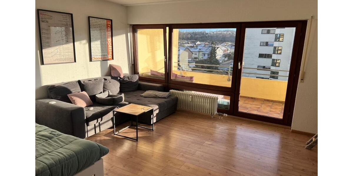1 Zimmerwohnung mit Balkon und Aufzug in Steinen zimmer
