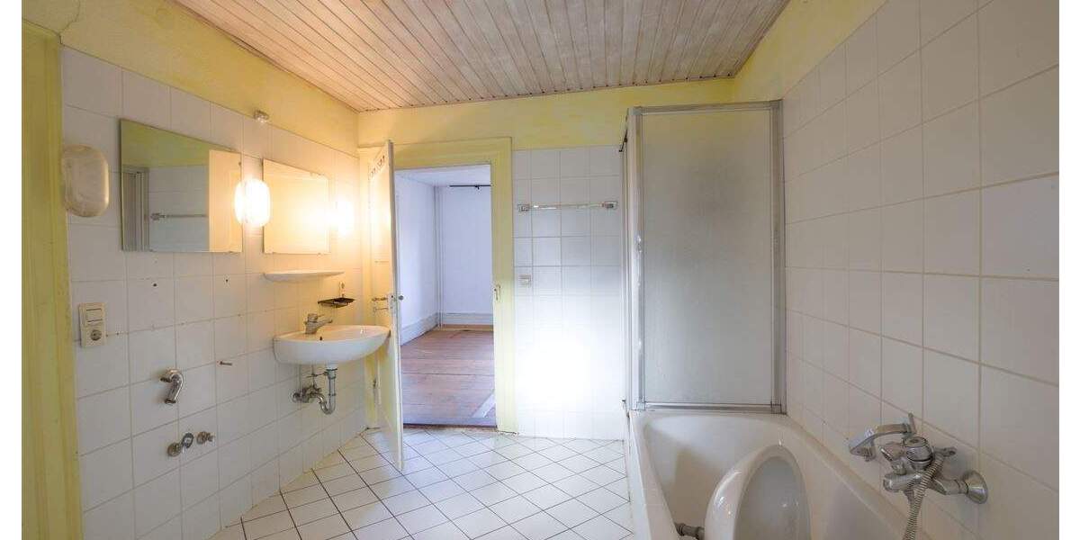 Mehrfamilienhaus, Wohnhaus Staufen im Breisgau Staufen - 1 Zimmer, 333 m&sup2;, 1.190.000&euro; | Angebot:25740446