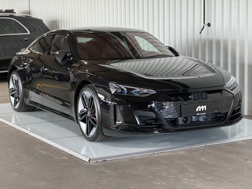 Audi RS e-tron GT 1.900 km 115.000 € Emmendingen 79312