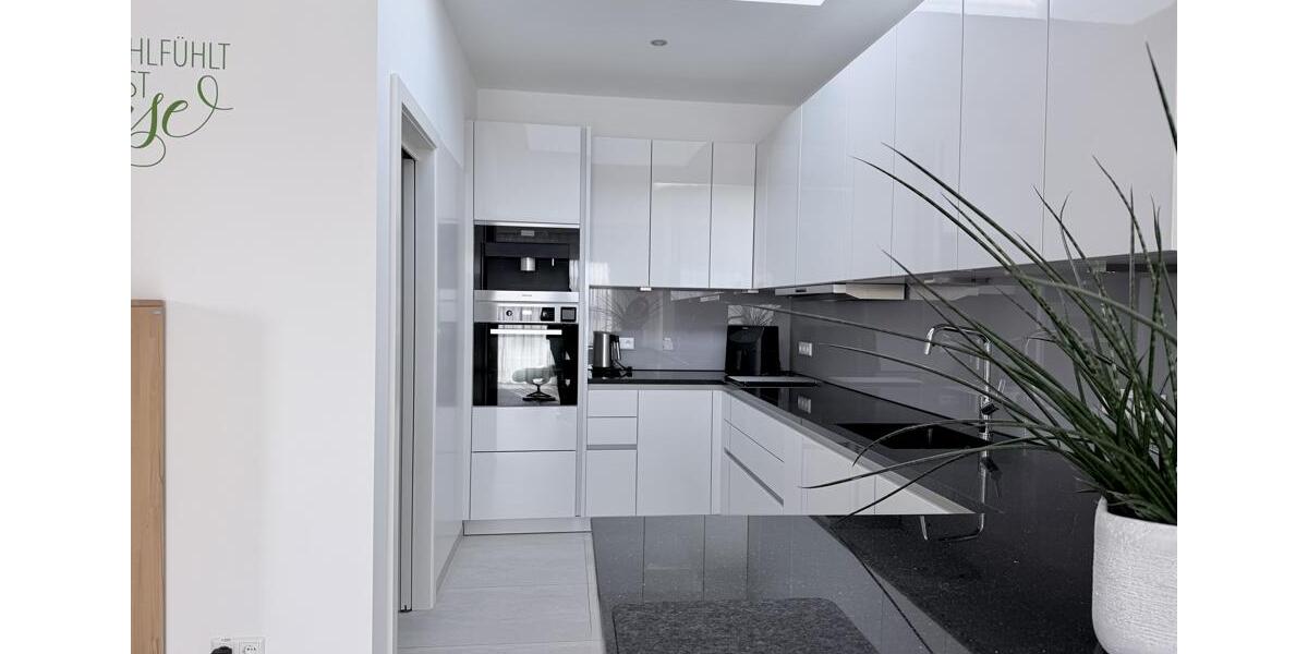 Einfamilienhaus Bad Krozingen - 4 Zimmer, 125 m&sup2;, 1.880&euro; | Angebot:24810677