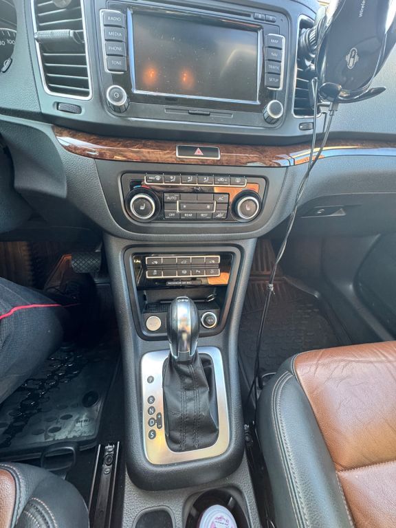 VW Sharan 198.000 km 11.000 € Ihringen 79241