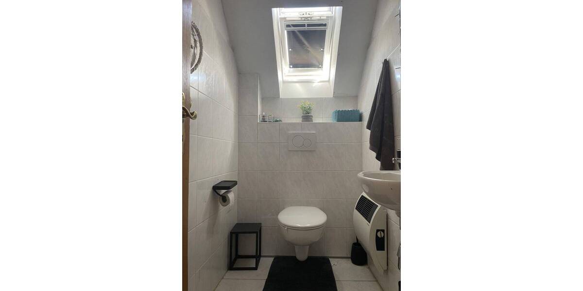 Mehrfamilienhaus, Wohnhaus Neuenburg - 8 Zimmer, 210 m&sup2;, 650.000&euro; | Angebot:25669952