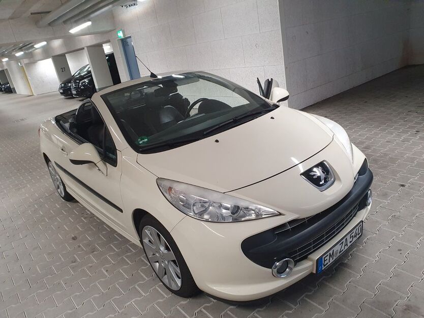 Peugeot 207 129.000 km 5.489 € FREIBURG 79110