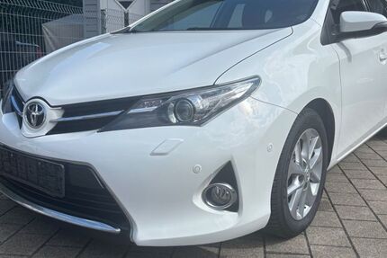Toyota Auris 138.000 km 9.600 € Staufen Im Breisgau 79219