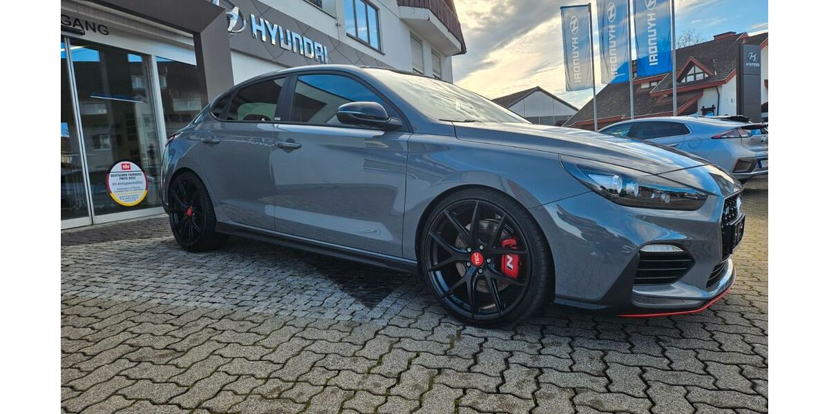 Hyundai i30 18.800 km 26.990 &euro; Emmendingen-Kollmarsreute 79312