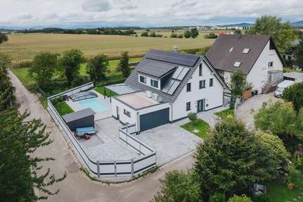 Haus zum Kaufen in Breisach 1.180.000 € 203 m² 5 zimmer