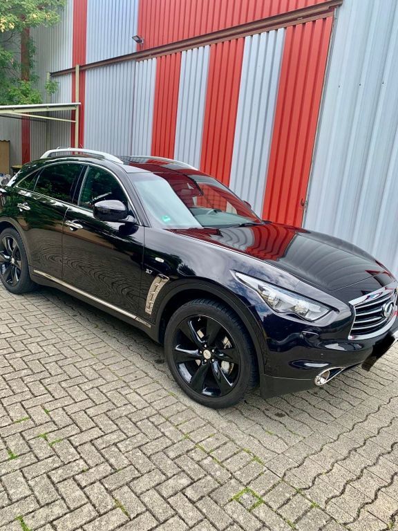 QX70