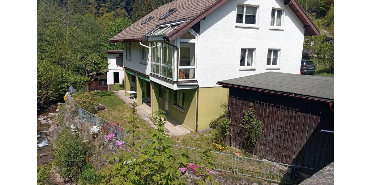 Doppelhaushälfte Todtnau - 5 Zimmer, 150 m&sup2;, 375.000&euro; | Angebot:26446873