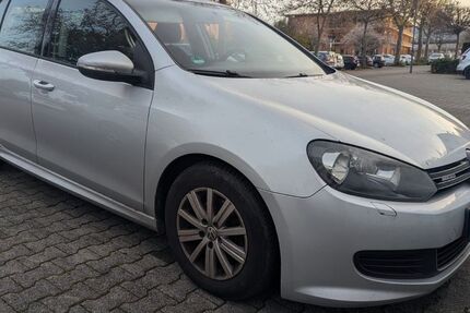 VW Golf 317.000 km 2.850 € Denzlingen 79211