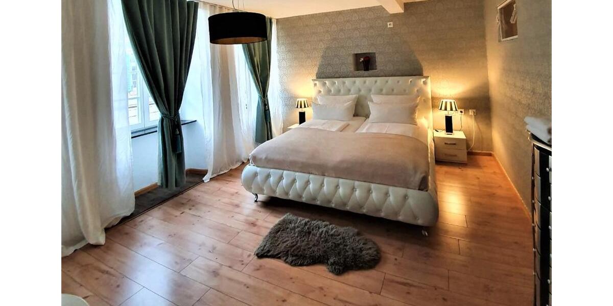 Traumlage Innenstadt 2,5 Zimmer Wohnung möbliert renoviert Altbau 2 zimmer