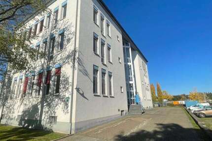 Büro in Freiburg im Breisgau Hochdorf 2.385 € 251 m² zimmer