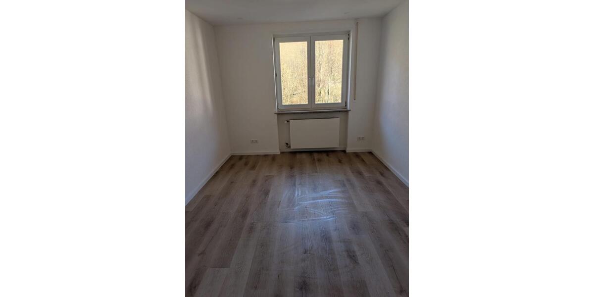 Etagenwohnung March - 3 Zimmer, 77 m&sup2;, 1.400&euro; | Angebot:24531236