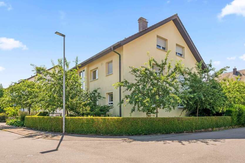 Haus zum Kaufen in Reute 925.000 € 318 m²