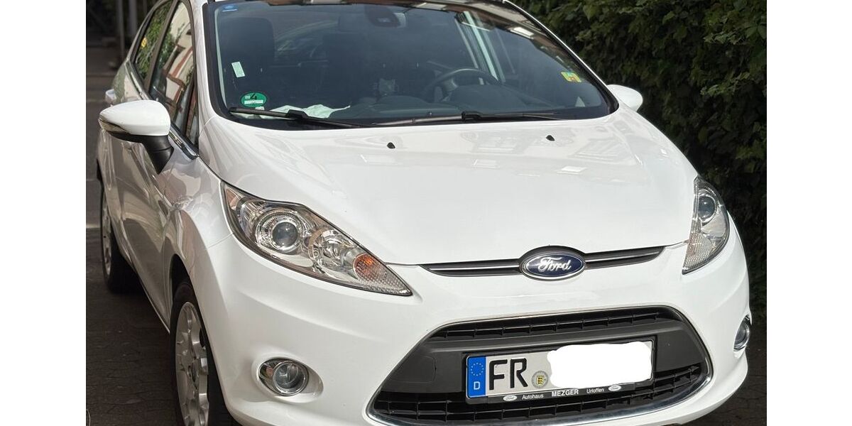 Ford Fiesta 65.000 km 6.000 &euro; Freiburg 79102