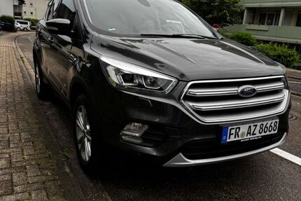 Ford Kuga 59.000 km 13.400 &euro; Niederweiler 79379