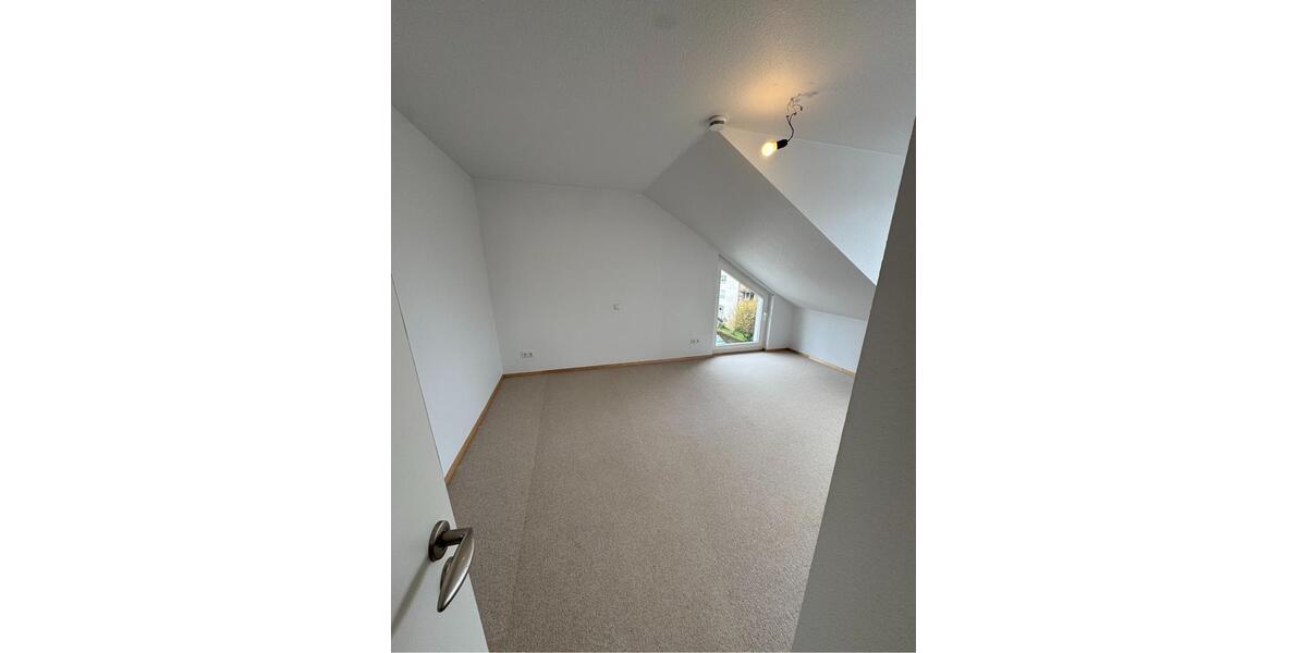 Dachgeschoßwohnung Emmendingen - 4 Zimmer, 97 m&sup2;, 478.000&euro; | Angebot:25636881