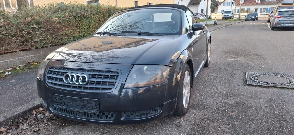 Audi TT 143.000 km 6.999 &euro; Freiburg 79115