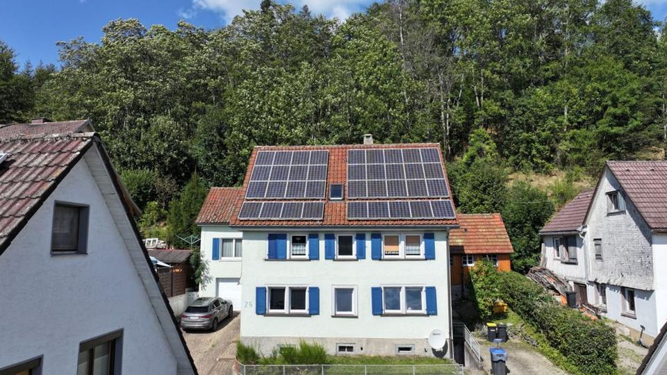 Mehrfamilienhaus, Wohnhaus Lenzkirch - 8 Zimmer, 391 m&sup2;, 390.000&euro; | Angebot:24396655