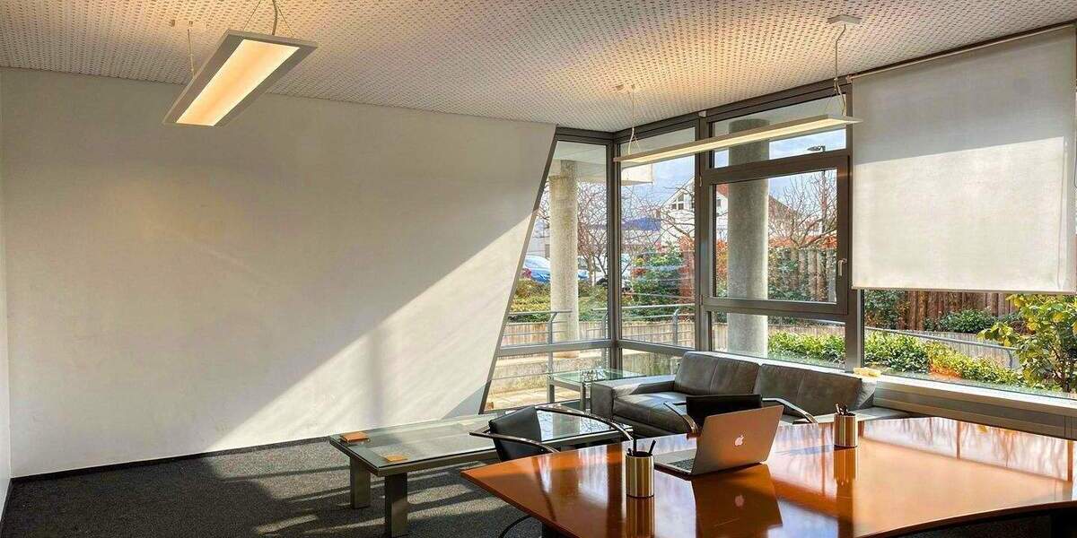 Gewerbeobjekt Kirchzarten - 2 Zimmer, 124 m&sup2;, 1.364&euro; | Angebot:25746098