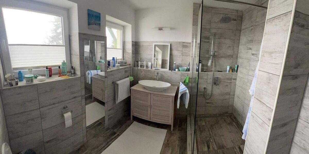 Mehrfamilienhaus, Wohnhaus Freiburg im Breisgau St. Georgen - 1 Zimmer, 230 m&sup2;, 2.750.000&euro; | Angebot:25258700