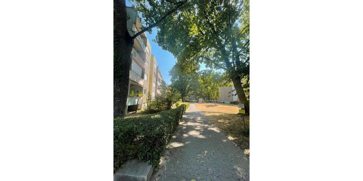 Etagenwohnung Freiburg im Breisgau Betzenhausen - 3.5 Zimmer, 81 m&sup2;, 350.000&euro; | Angebot:27223252