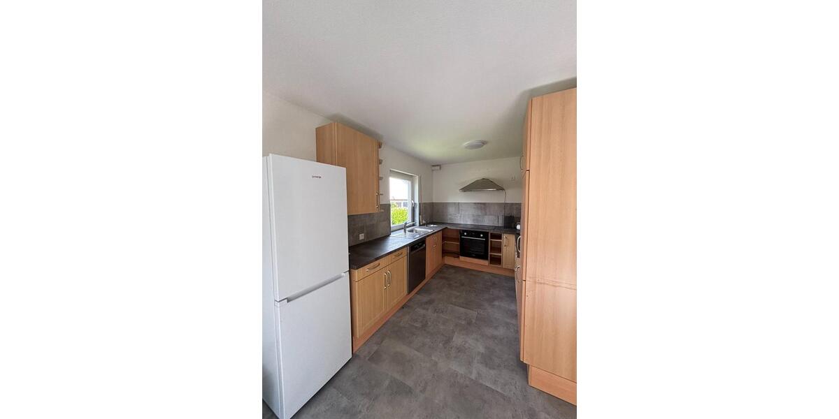 Großzügige 3,5-Zimmnerwohnung mit Wintergarten & Fußbodenheizung zimmer