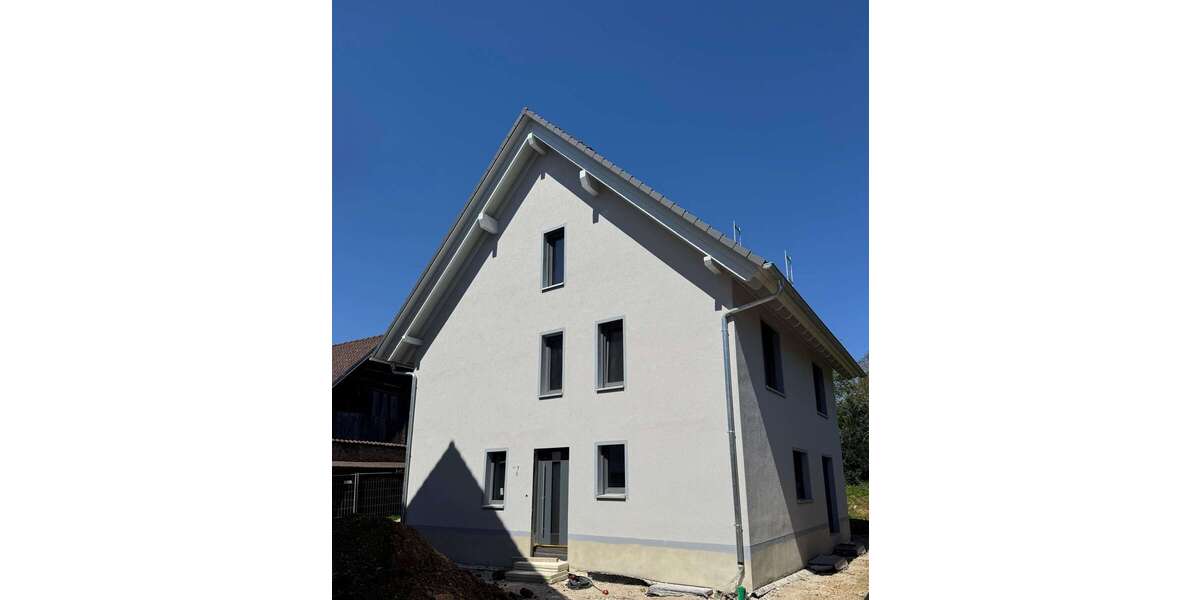 Einfamilienhaus Ebringen - 8 Zimmer, 201 m&sup2;, 1.195.000&euro; | Angebot:23475595