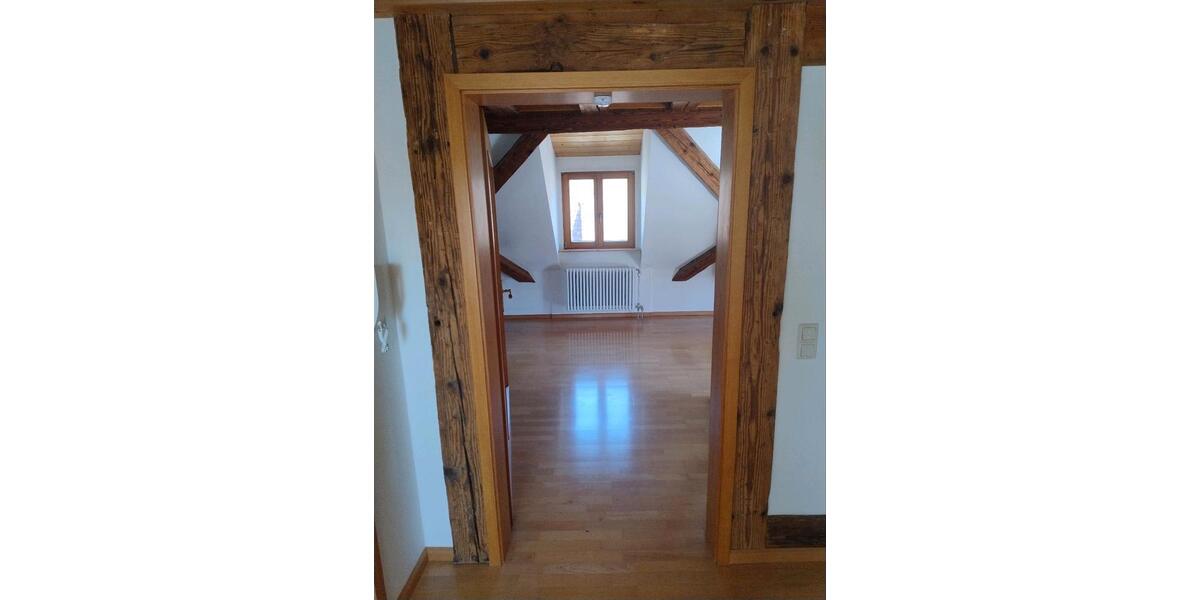 Dachgeschoßwohnung Sulzburg - 3 Zimmer, 87 m&sup2;, 1.050&euro; | Angebot:26414173