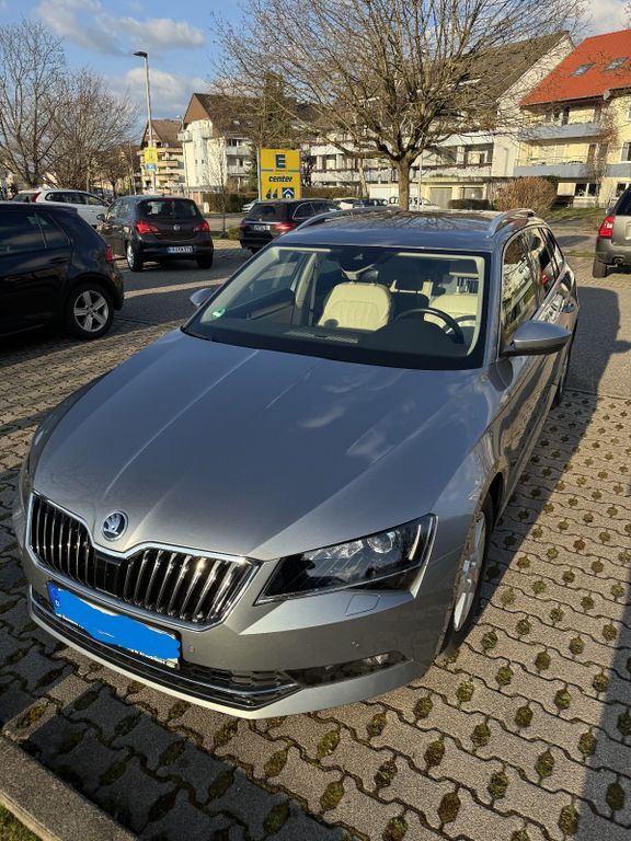 Skoda Superb 65.761 km 23.900 € Vogtsburg im Kaiserstuhl 79235