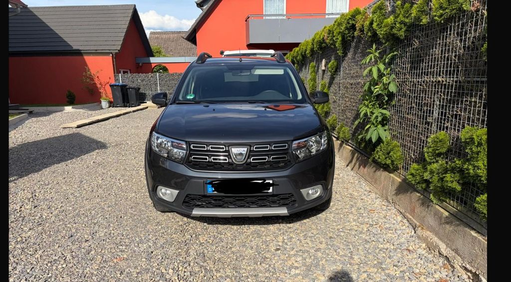 Dacia Sandero 91.300 km 8.990 &euro; Münstertal 79244