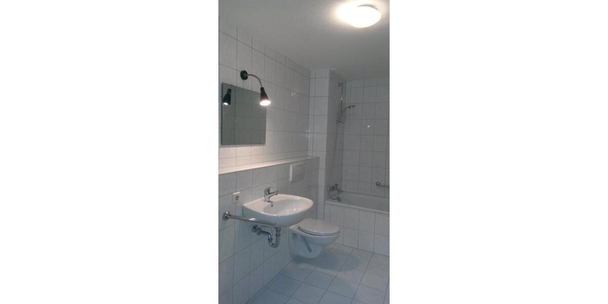 Etagenwohnung Neuenburg am Rhein - 2 Zimmer, 90 m&sup2;, 1.030&euro; | Angebot:24878647