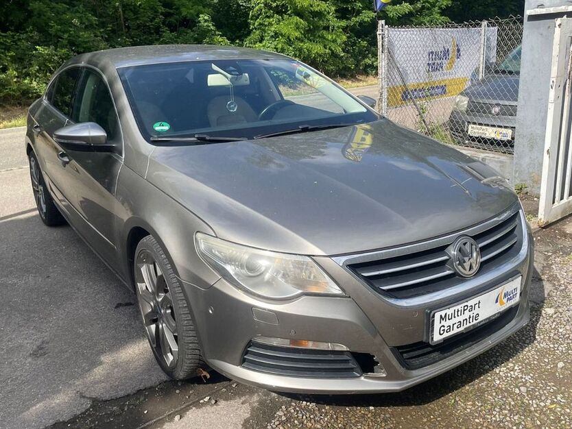 VW Passat 181.000 km 5.990 € Ehrenkirchen-Kirchhofen 79238