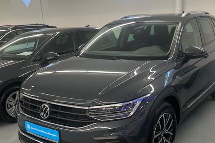 VW Tiguan 66.177 km 27.500 &euro; Freiburg 79110