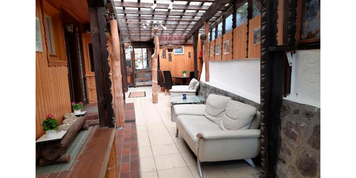 Einfamilienhaus Furtwangen im Schwarzwald - 13 Zimmer, 300 m&sup2;, 395.000&euro; | Angebot:27140838
