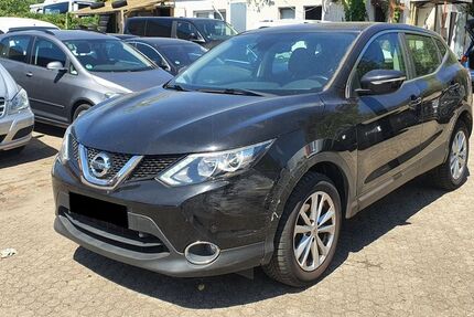 Nissan Qashqai 195.522 km 3.900 &euro; Freiburg 79108