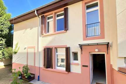 Haus Freiburg im Breisgau Oberau - 8 Zimmer, 182 m&sup2;, 790.000&euro; | Angebot:27640818