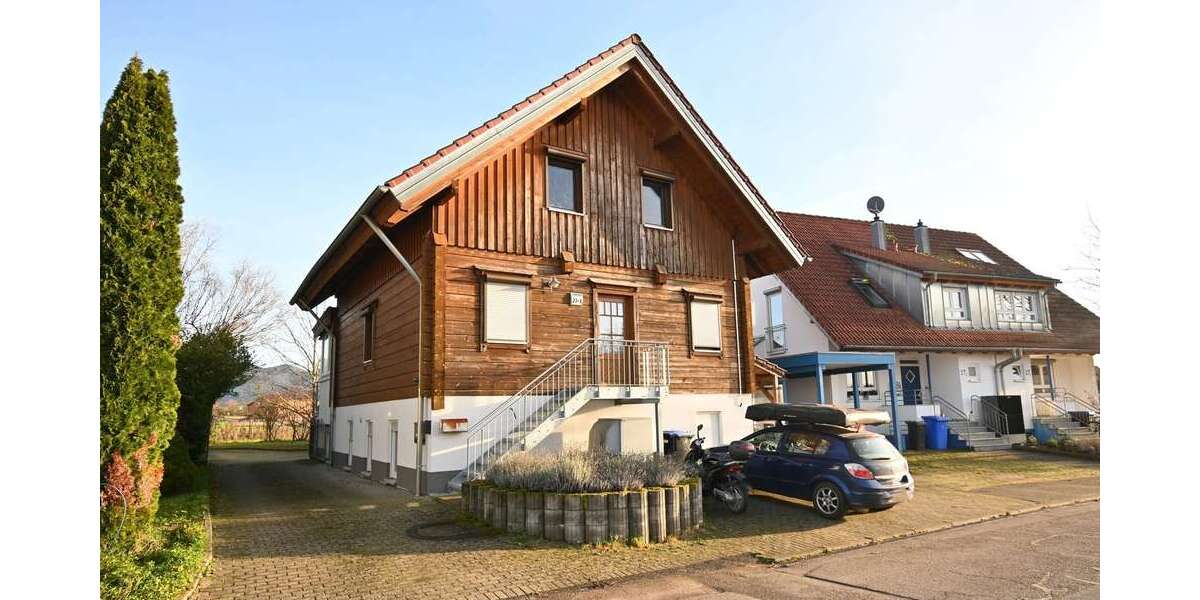 Haus zum Kaufen in Emmendingen 875.000 € 193.8 m² 7 zimmer