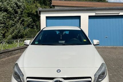 Mercedes-Benz A 180 125.000 km 11.000 € Freiburg im Breisgau 79110
